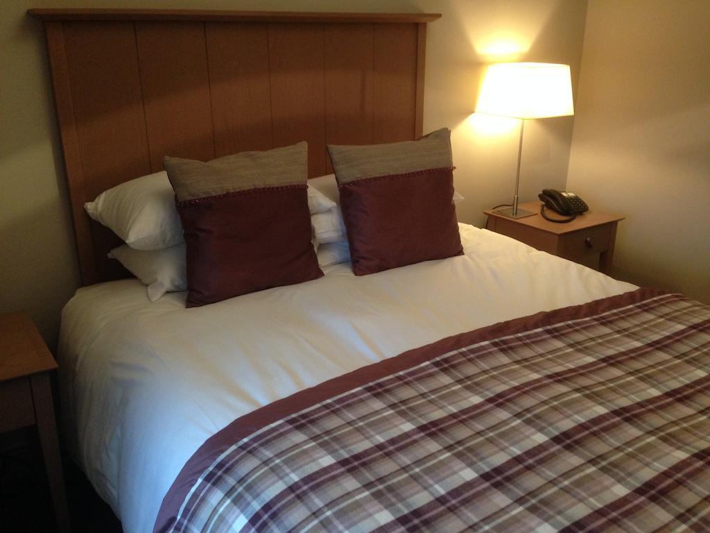 Dumfries Arms Hotel Cumnock Δωμάτιο φωτογραφία