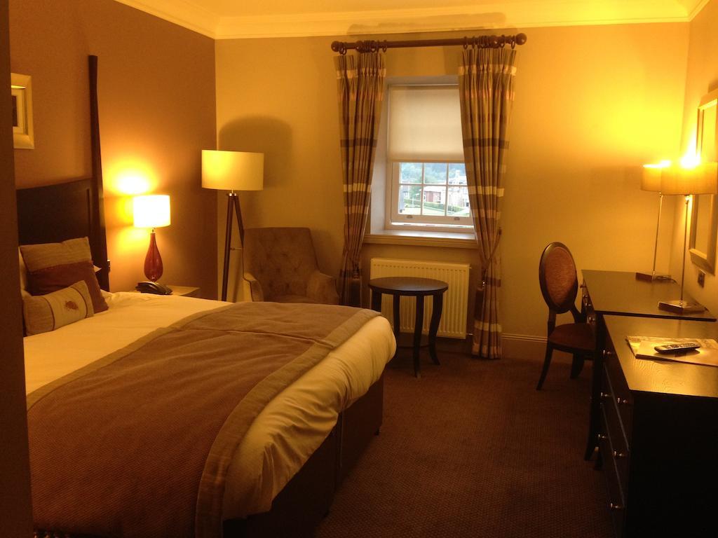Dumfries Arms Hotel Cumnock Δωμάτιο φωτογραφία